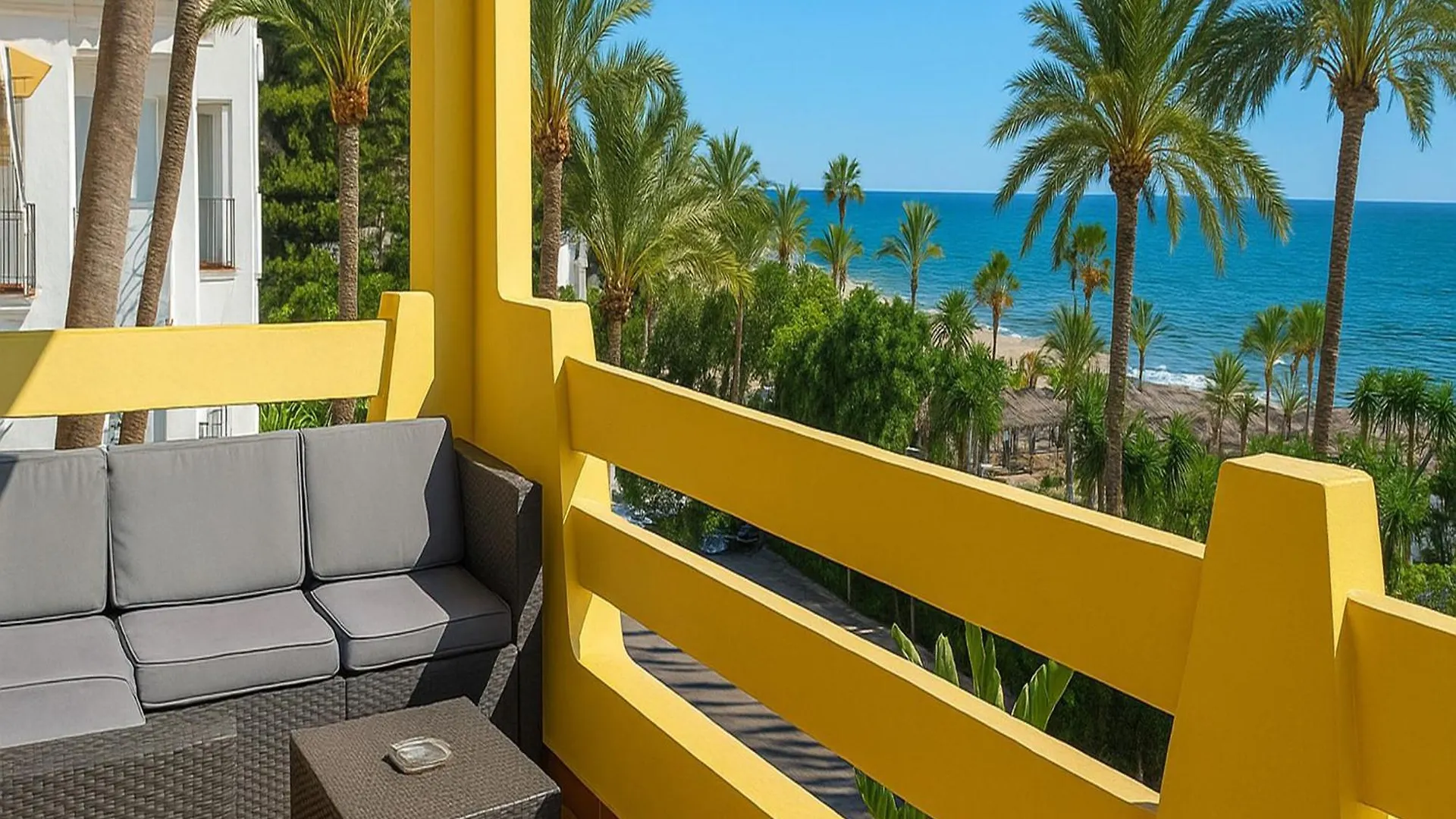 아파트 Vistamar Apartment-Beachfront 마르베야 스페인
